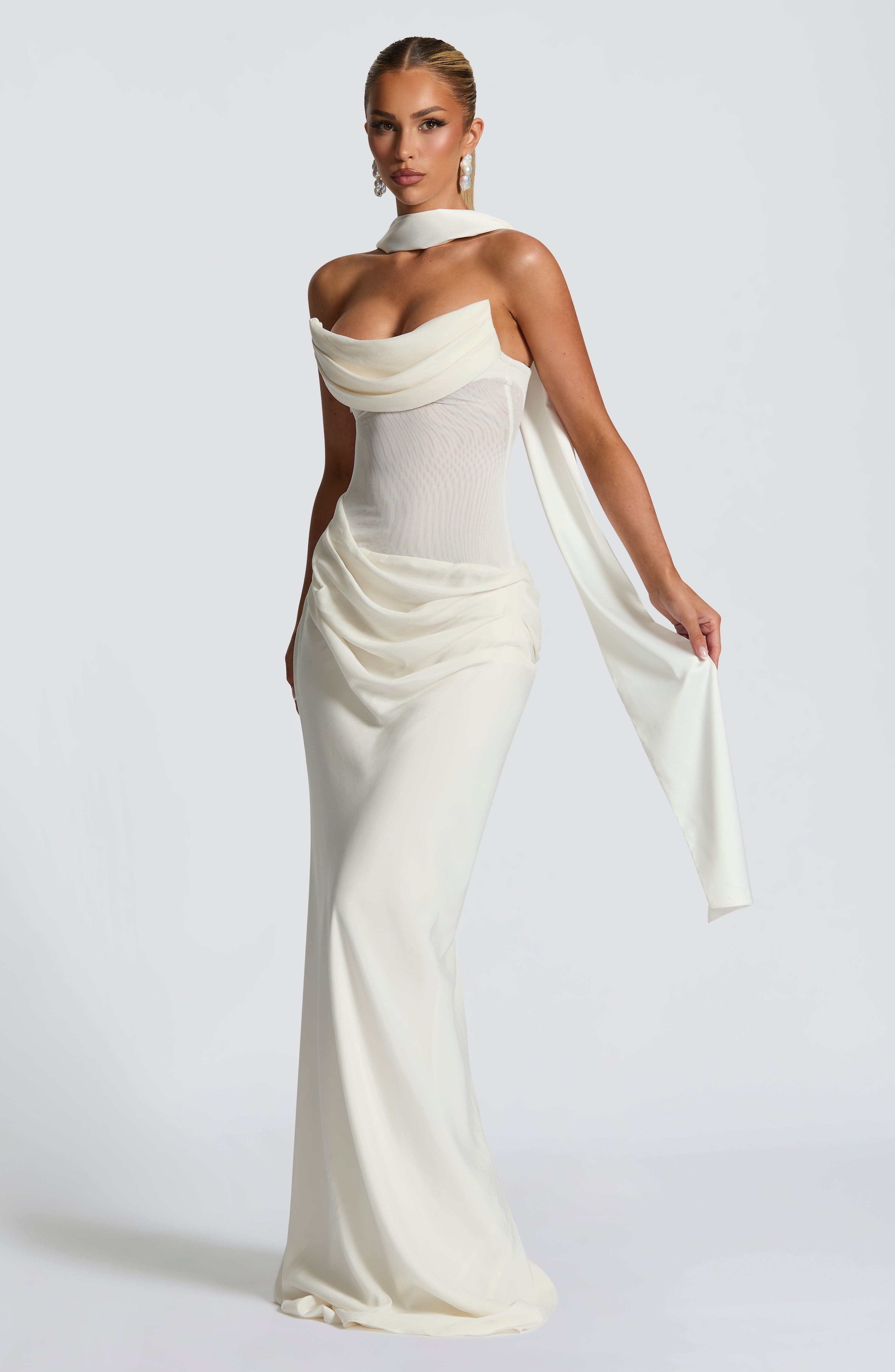 Liora Maxi Dress - Ivory Dress Babyboo Fashion Premium Exclusive Design