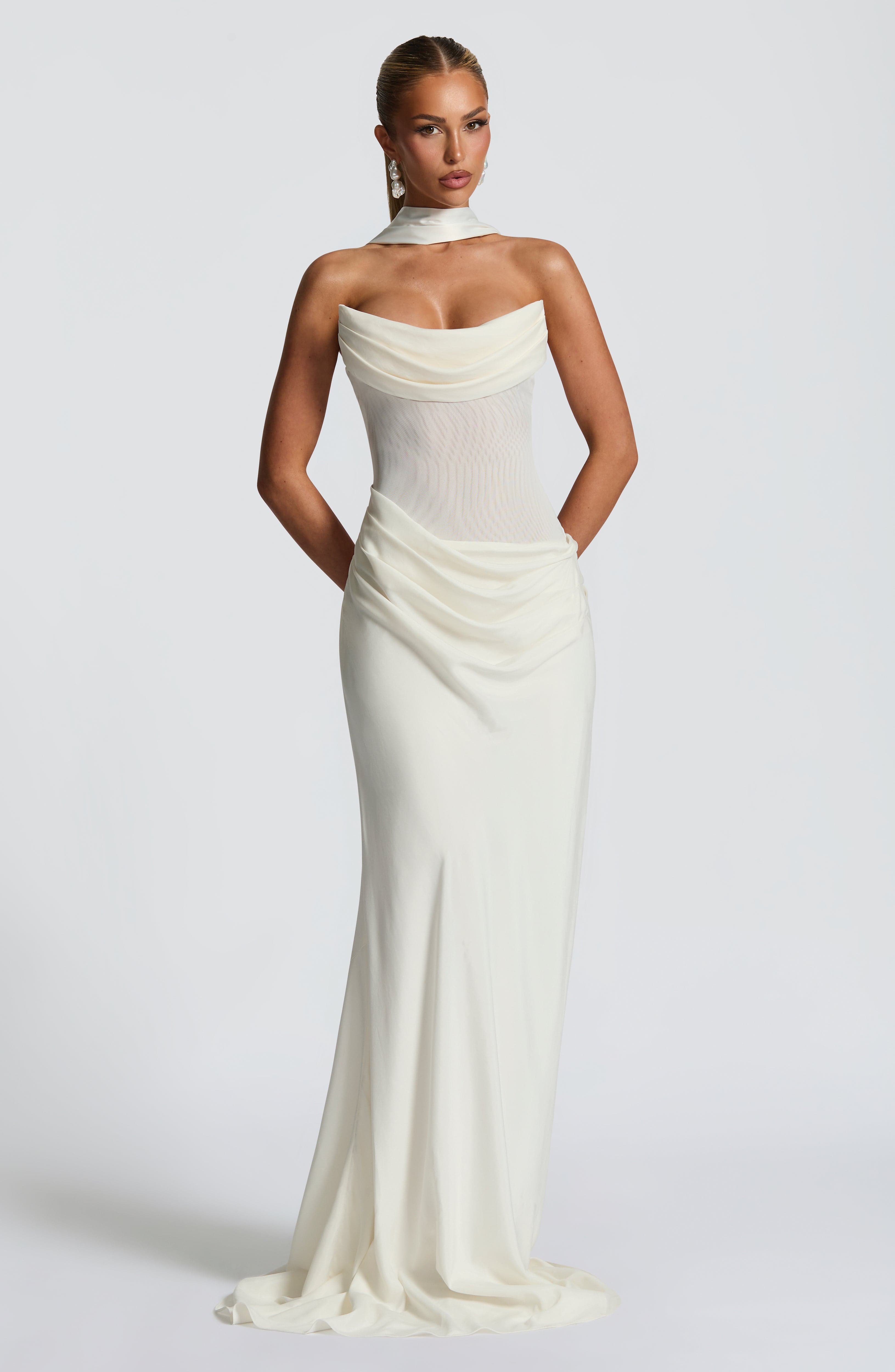 Liora Maxi Dress - Ivory Dress Babyboo Fashion Premium Exclusive Design